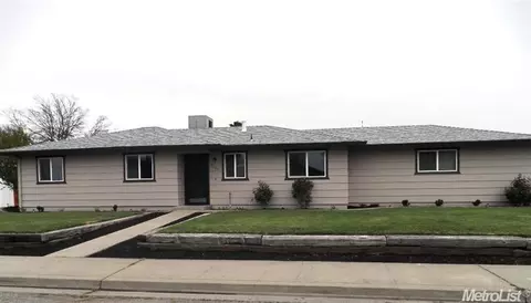 5205 Estates Dr, Modesto, CA 95357 photo 1