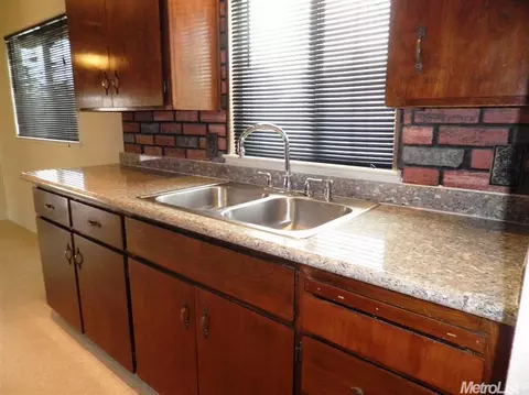 5205 Estates Dr, Modesto, CA 95357 photo 8