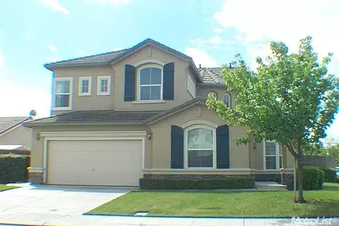 1686 Aletsch, Manteca, CA 95336 photo 1