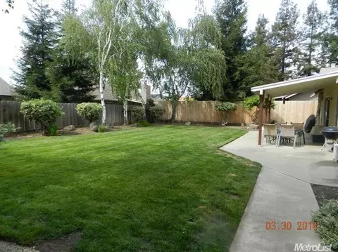 1425 Palmdale, Modesto, CA 95355 photo 3