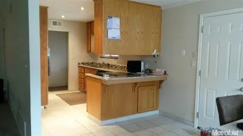2405 Riedel Way, Modesto, CA 95355 photo 2