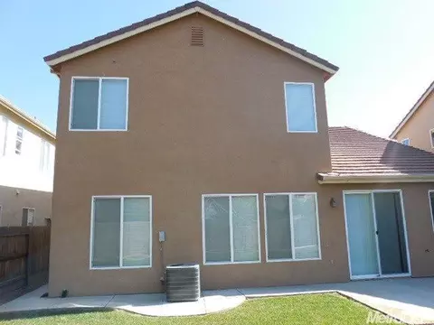 577 Ashwood Ln, Patterson, CA 95363 photo 6