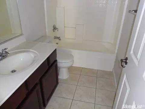 577 Ashwood Ln, Patterson, CA 95363 photo 11