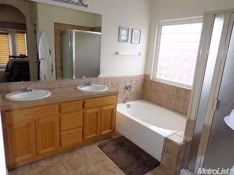 1805 Lifetime Dr, Modesto, CA 95355 photo 23