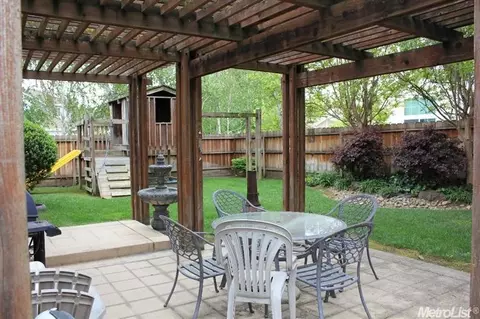807 Eucalyptus Ct, Lodi, CA 95242 photo 16