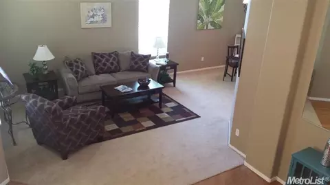 807 Eucalyptus Ct, Lodi, CA 95242 photo 4