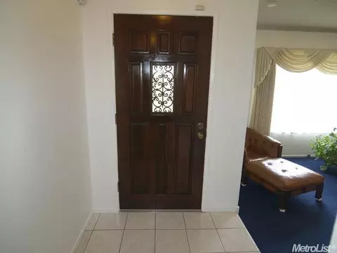 3204 Pembroke Dr, Modesto, CA 95350 photo 3