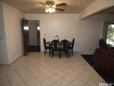 3204 Pembroke Dr, Modesto, CA 95350 photo 9