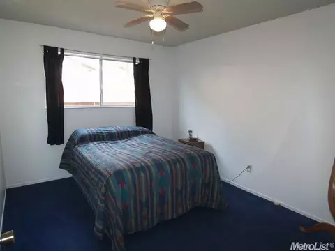 3204 Pembroke Dr, Modesto, CA 95350 photo 14