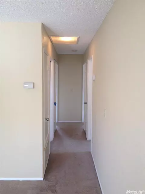 473 Cherry Ln #J, Manteca, CA 95337 photo 5