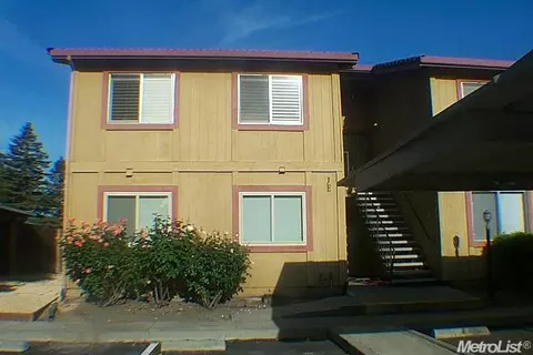 473 Cherry Ln #J, Manteca, CA 95337 photo 1