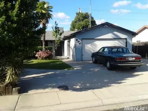 655 Helen Ct, Manteca, CA 95336 photo 2