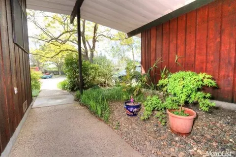 5750 Classic Pl, Carmichael, CA 95608 photo 3