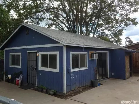 315 J St, Modesto, CA 95351 photo 1