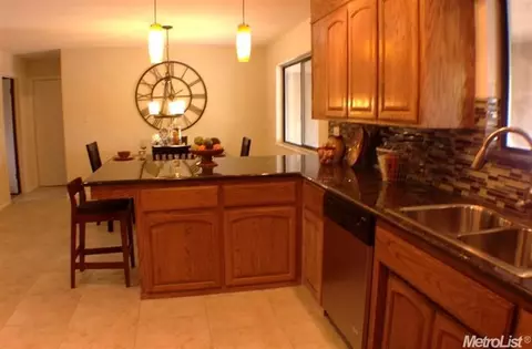 17655 Kennison, Lodi, CA 95240 photo 7