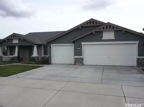 2300 Trail Way, Turlock, CA 95382 photo 2