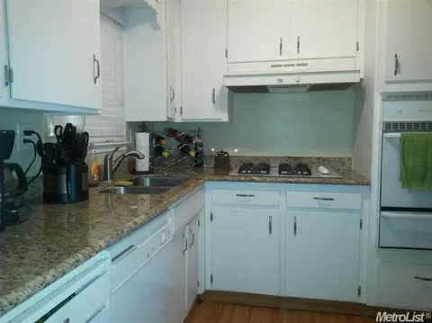 2400 Apache Ln, Modesto, CA 95350 photo 6