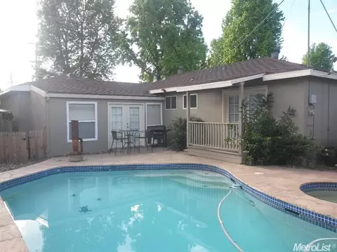 2400 Apache Ln, Modesto, CA 95350 photo 22