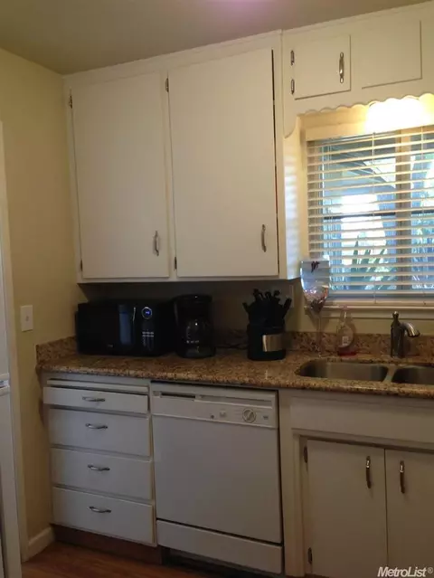 2400 Apache Ln, Modesto, CA 95350 photo 7