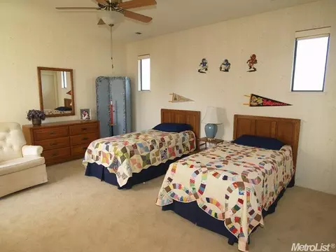 2512 Van Derk Cir, Modesto, CA 95356 photo 13