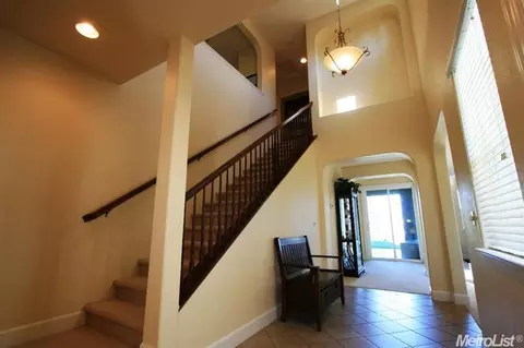 862 Bluestone Cir, Folsom, CA 95630 photo 3