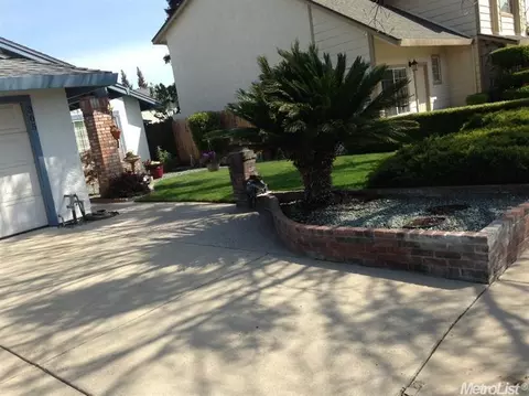 305 Cassidy Ct, Modesto, CA 95356 photo 3