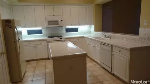405 Meyenberg Ave, Ripon, CA 95366 photo 9
