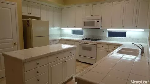 405 Meyenberg Ave, Ripon, CA 95366 photo 10