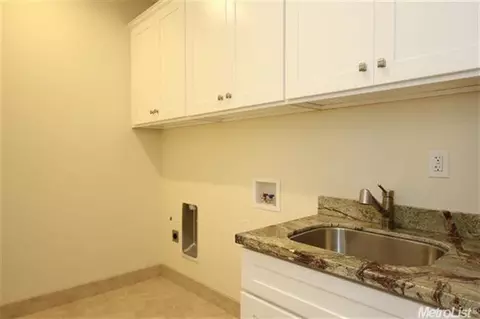 3129 Garfield Ave, Carmichael, CA 95608 photo 17