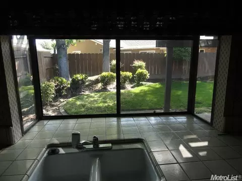 512 Phoenix Ave, Modesto, CA 95354 photo 11