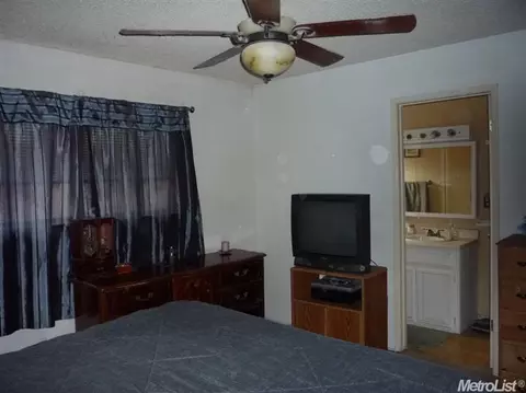 4804 Ebbett Way, Modesto, CA 95357 photo 8