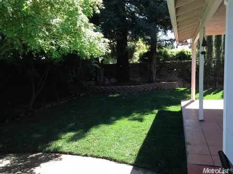2712 Lake Front Ct, Modesto, CA 95355 photo 13