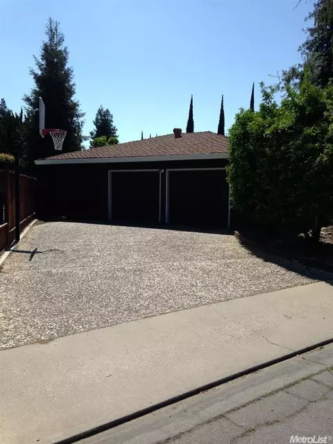 1630 Smith Dr, Turlock, CA 95382 photo 5