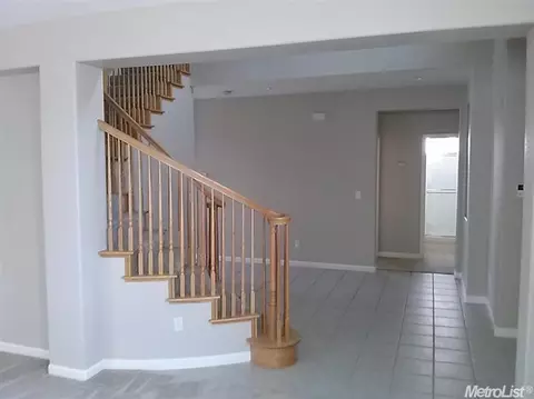 207 Glenhaven Dr, Tracy, CA 95377 photo 3