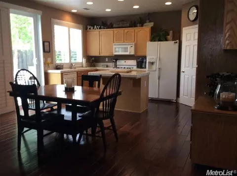 3308 Decatur St, Modesto, CA 95355 photo 2