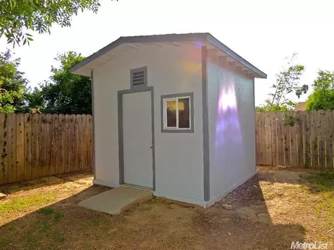 1014 1st St, Galt, CA 95632 photo 13
