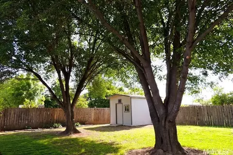 1014 1st St, Galt, CA 95632 photo 6