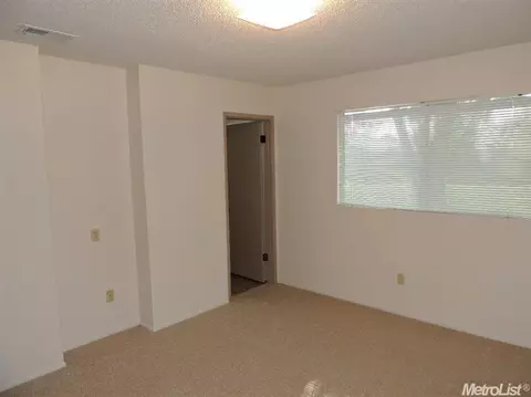 1014 1st St, Galt, CA 95632 photo 11