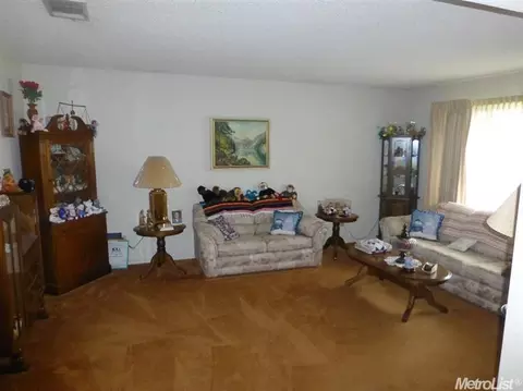 26 W Donna Dr, Merced, CA 95348 photo 4