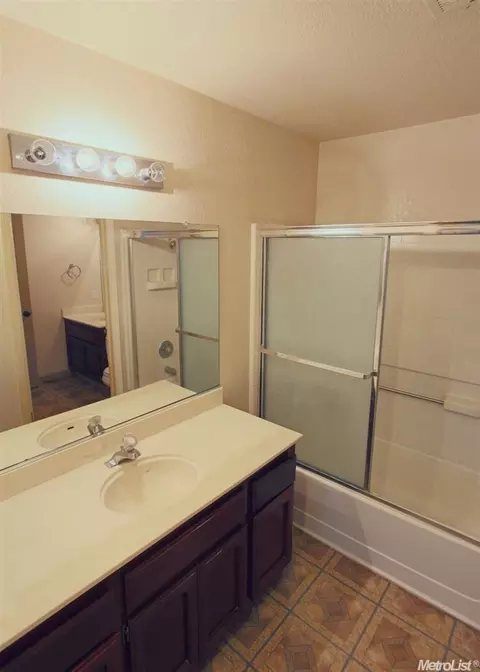 2336 Quail Run Ct, Modesto, CA 95355 photo 13