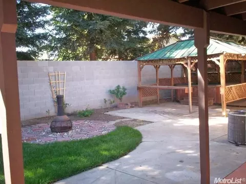 4320 Bluff Creek Dr, Modesto, CA 95355 photo 3