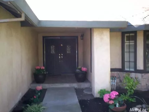 4320 Bluff Creek Dr, Modesto, CA 95355 photo 4