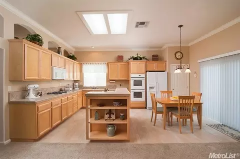 2022 Taft Dr, Rocklin, CA 95765 photo 10