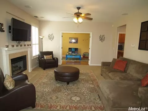 1704 Avignon Ln, Modesto, CA 95356 photo 6