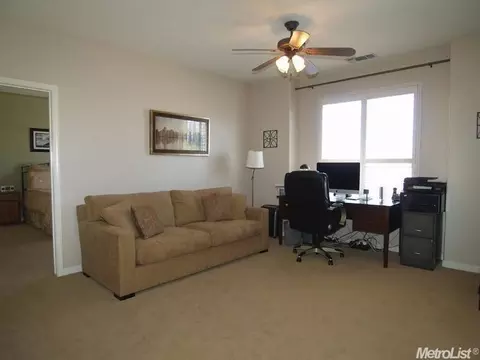 1704 Avignon Ln, Modesto, CA 95356 photo 13
