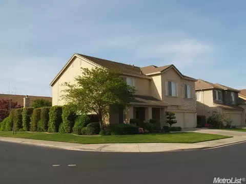 1704 Avignon Ln, Modesto, CA 95356 photo 2