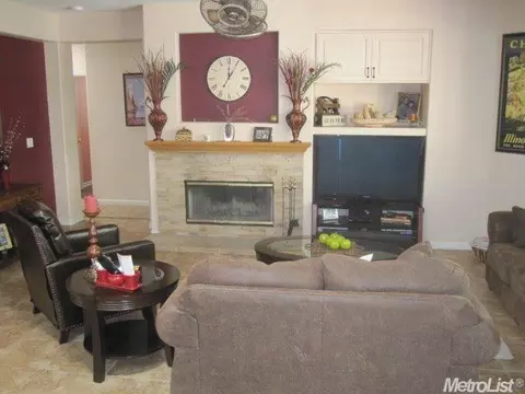 775 Mount Rushmore Ave, Tracy, CA 95377 photo 3