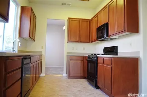 3821 Chedworth Ln, Modesto, CA 95355 photo 12