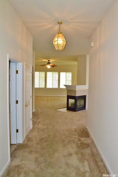 3821 Chedworth Ln, Modesto, CA 95355 photo 6