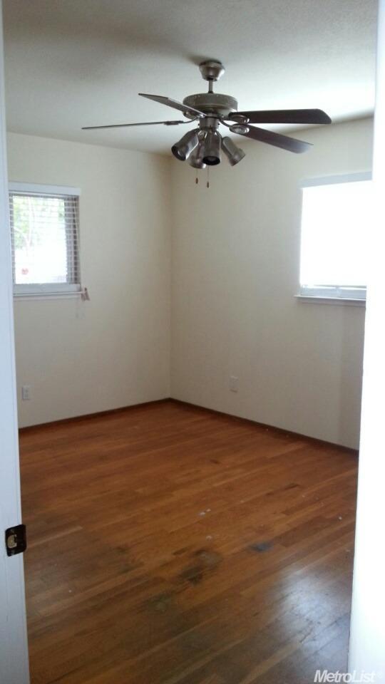 1136 El Vecino Ave, Modesto, CA 95350 photo 10